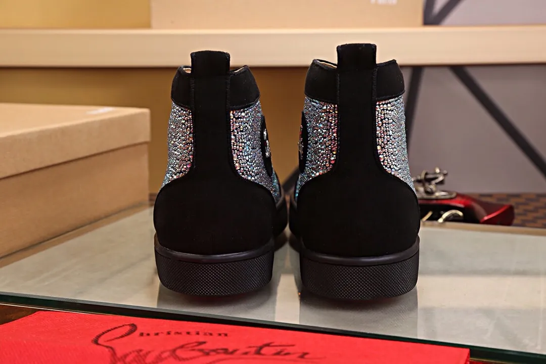 Ex-factory price 480. christian louboutin (CL red sole shoes) counter hot diamond series, high-top casual sneakers for couples 📢 📢 📢 Exclusive hot style release 🎈🎈💪 Movable latex feet 👻 Finished outsole sewing line [satisfied] 😝Female 35-40# Male 38#-46, global supply😝 [Top version]: original imported cowhide upper, top original leather lining, original molded TPU outsole, original 1:1 detail processing, original shoe last, large quantity available from stock,